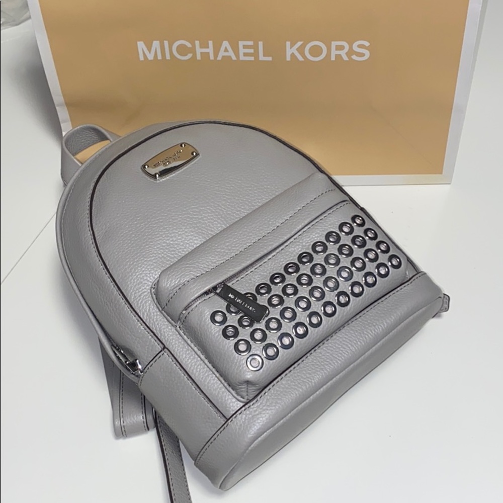 AUTH NWT MICHAEL KORS GROMMET BACKPACK PEARL GREY